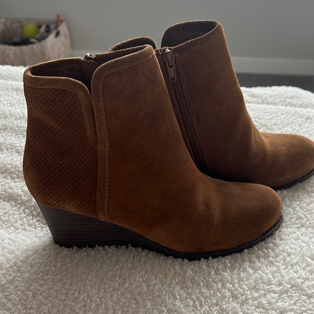 Women’s Rockport ankle wedge boots